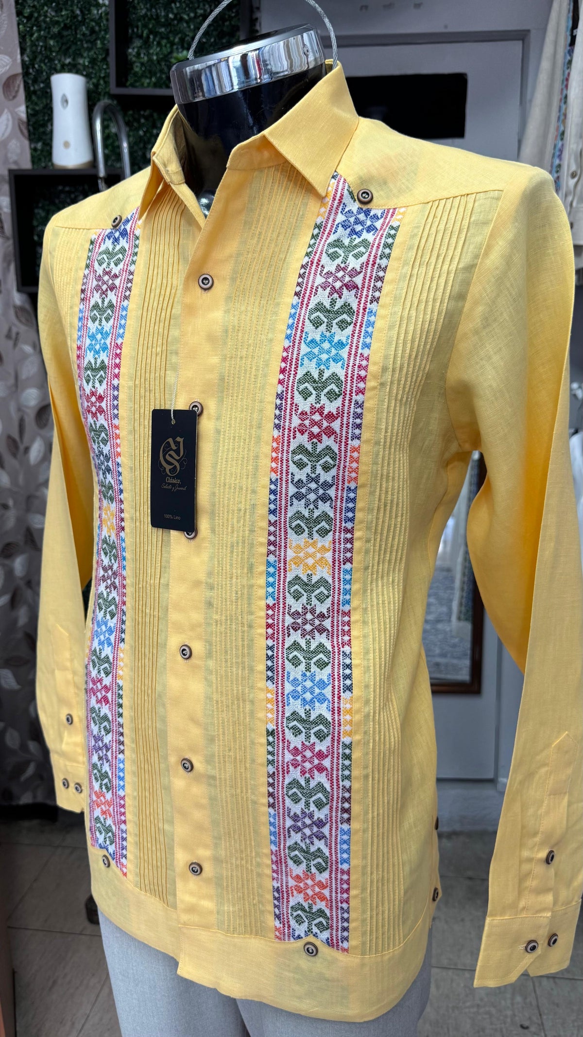 Guayabera Legado Artesanal Amarillo 100% lino