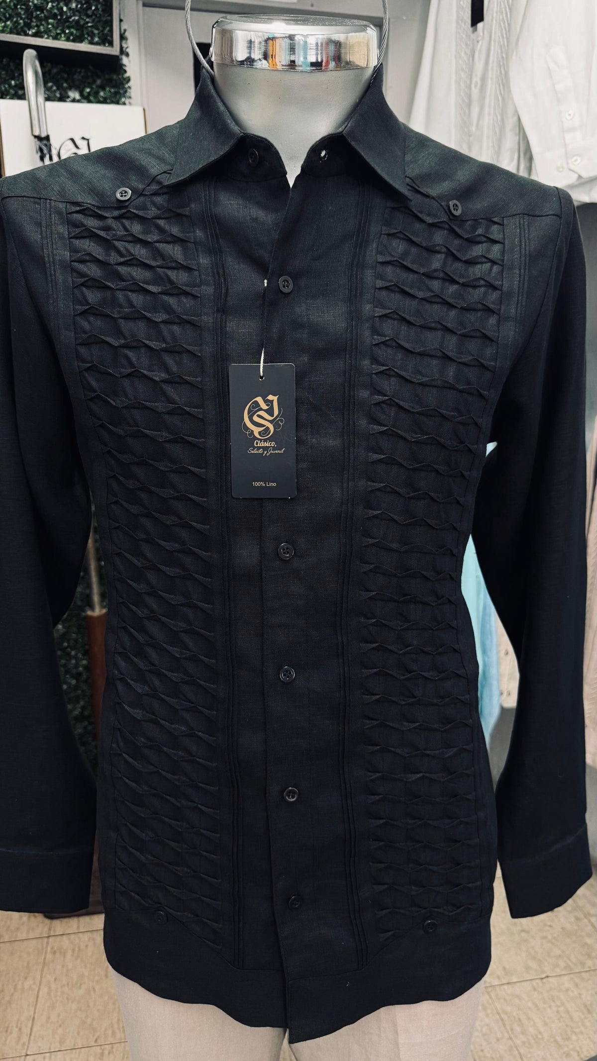 Guayabera Escama Negro 100% lino