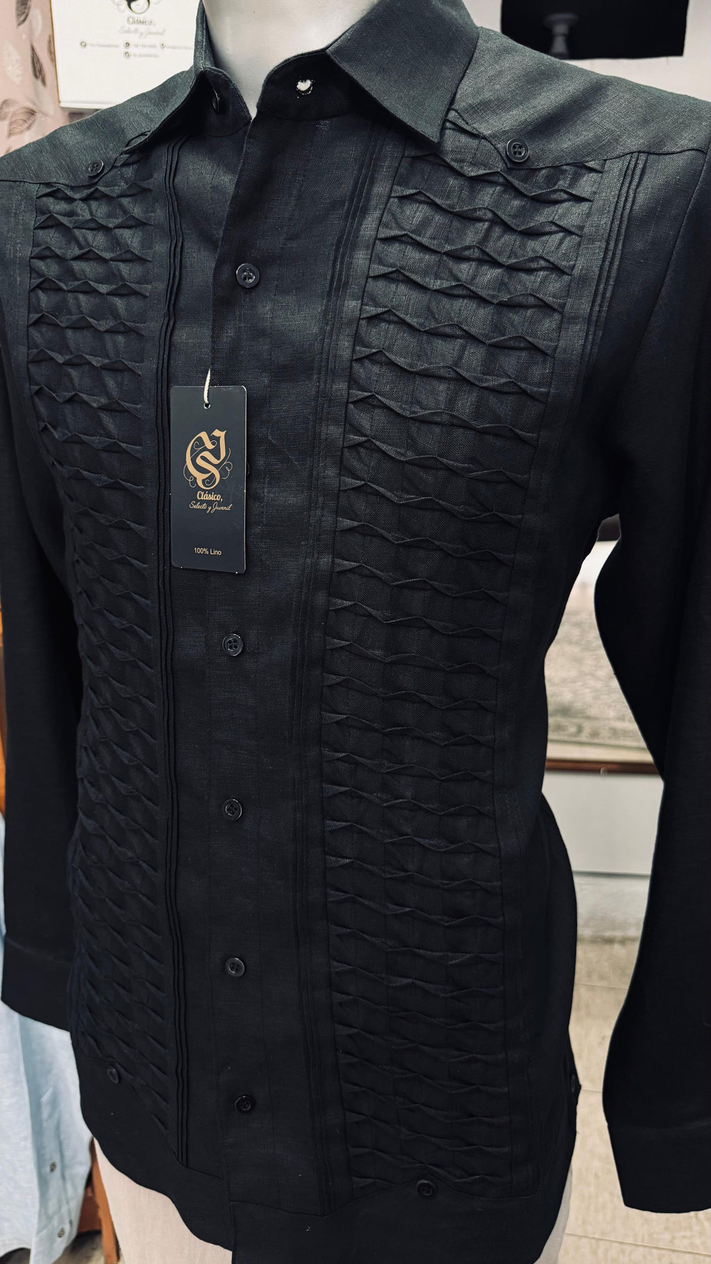 Guayabera Escama Negro 100% lino